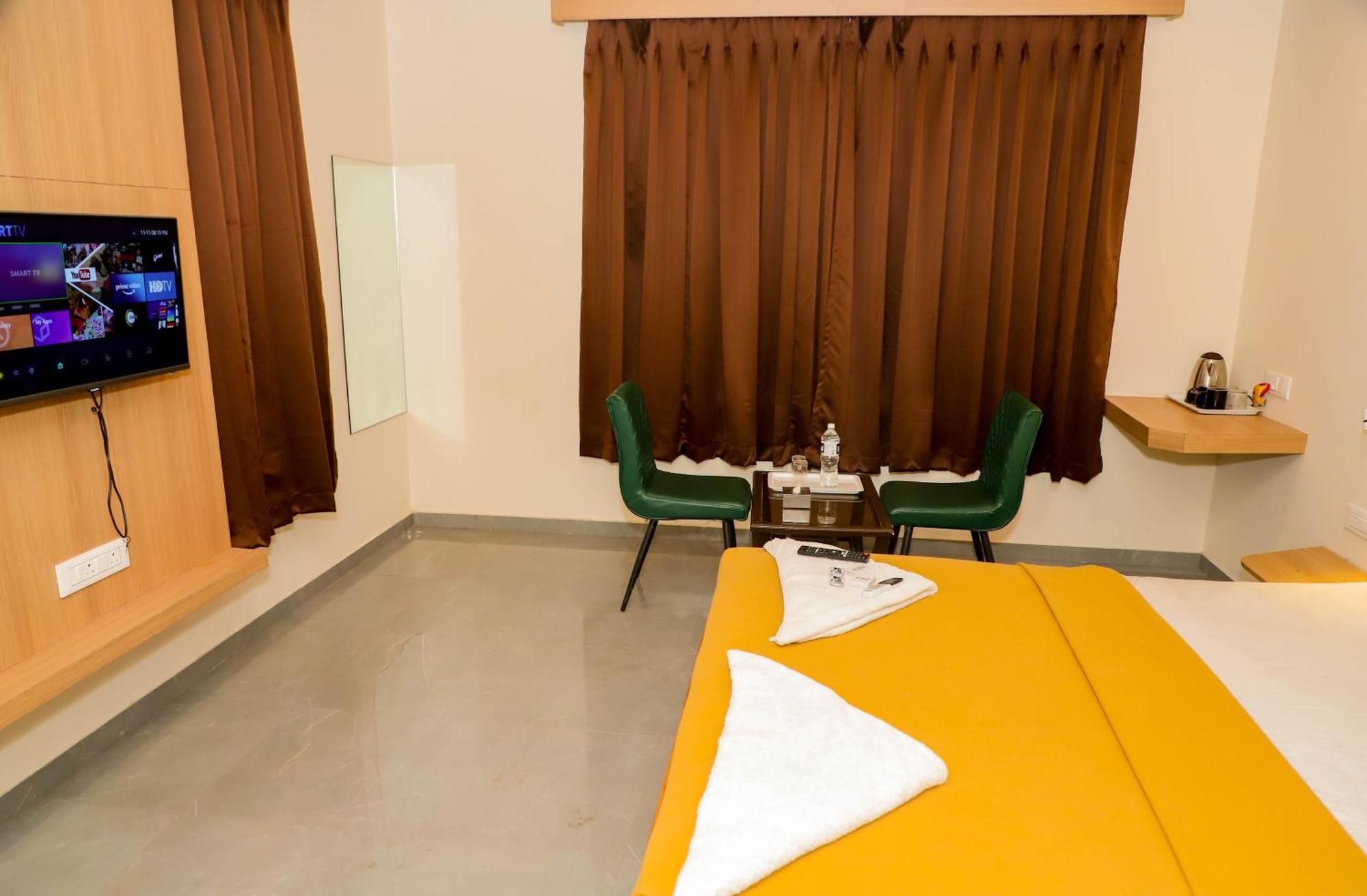 Hotel Arc Palace Bhiwandi Esterno foto