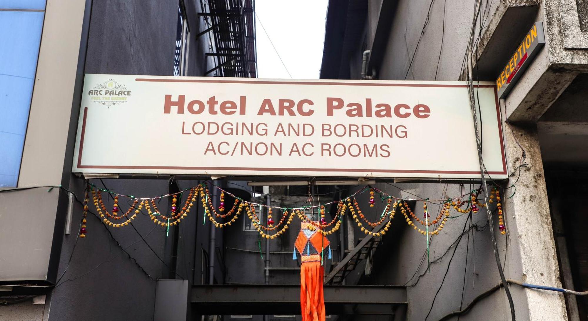Hotel Arc Palace Bhiwandi Esterno foto