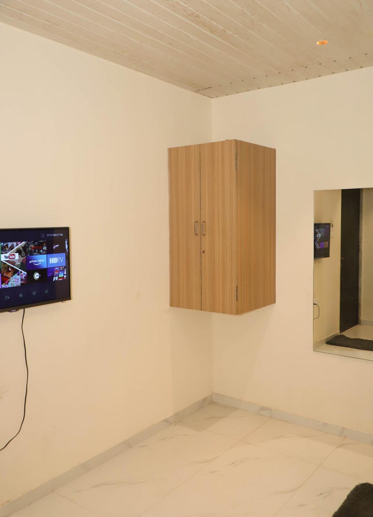 Hotel Arc Palace Bhiwandi Esterno foto